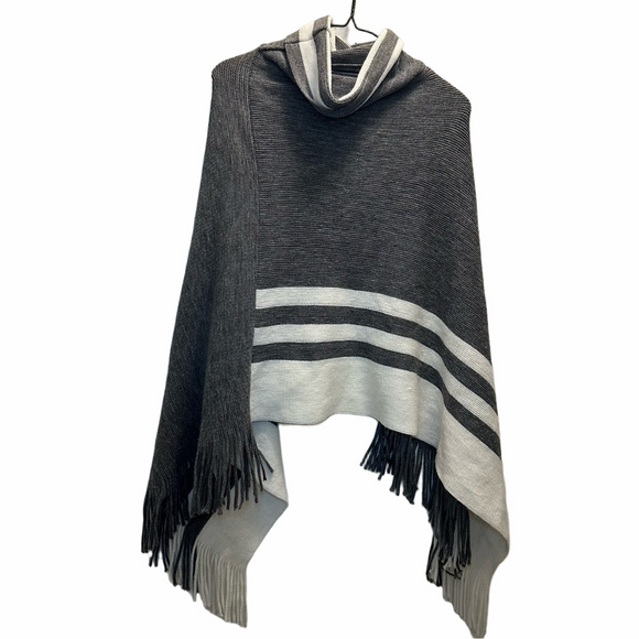 LOFT Sweaters - Loft Oversized Gray & White Poncho One Size